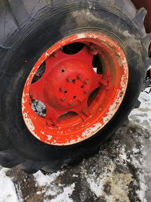Zetor koła r 30 gelgi 16,9  30 kompletne koła zetor 7211