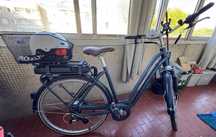 BICICLETA ELÉTRICA ELOPS 900E QUADRO BAIXO AZUL-ESCURO (como nova)