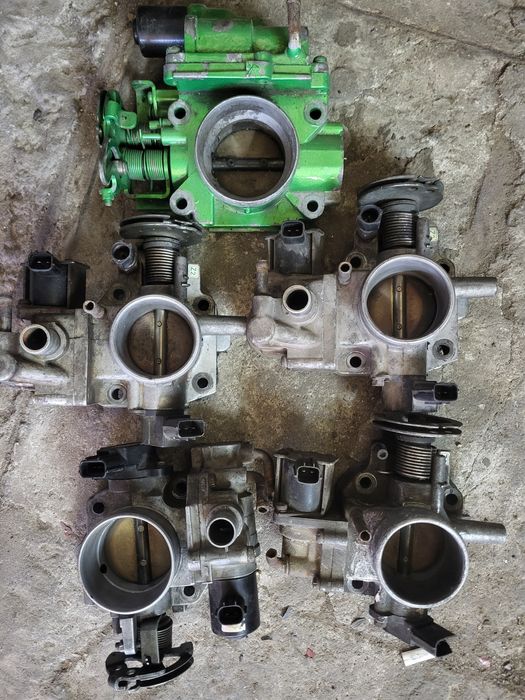 Продам дросельную заслонку на мазда 323.1.5,1.8,2.0л