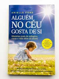 Alguém no Céu Gosta de Si