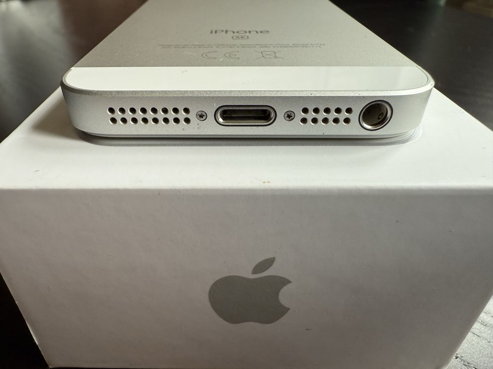 iPhone SE. Stan Idealny!
