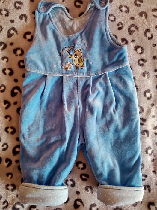 Ciepłe spodnie ogrodniczki dla chłopca