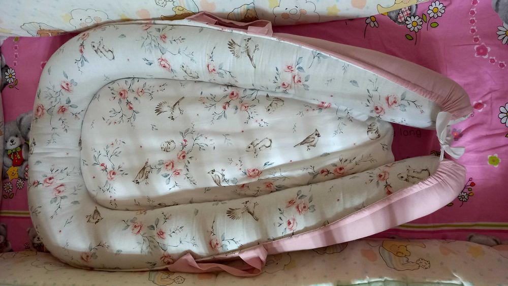 Кокон для новонароджених двохсторонній зі з'ємним матрасиком