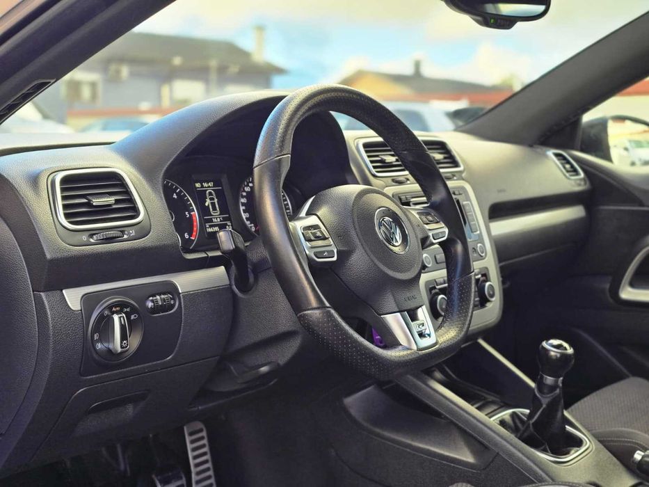 VOLKSWAGEN SCIROCCO R-LINE 2.0TDI 140CV