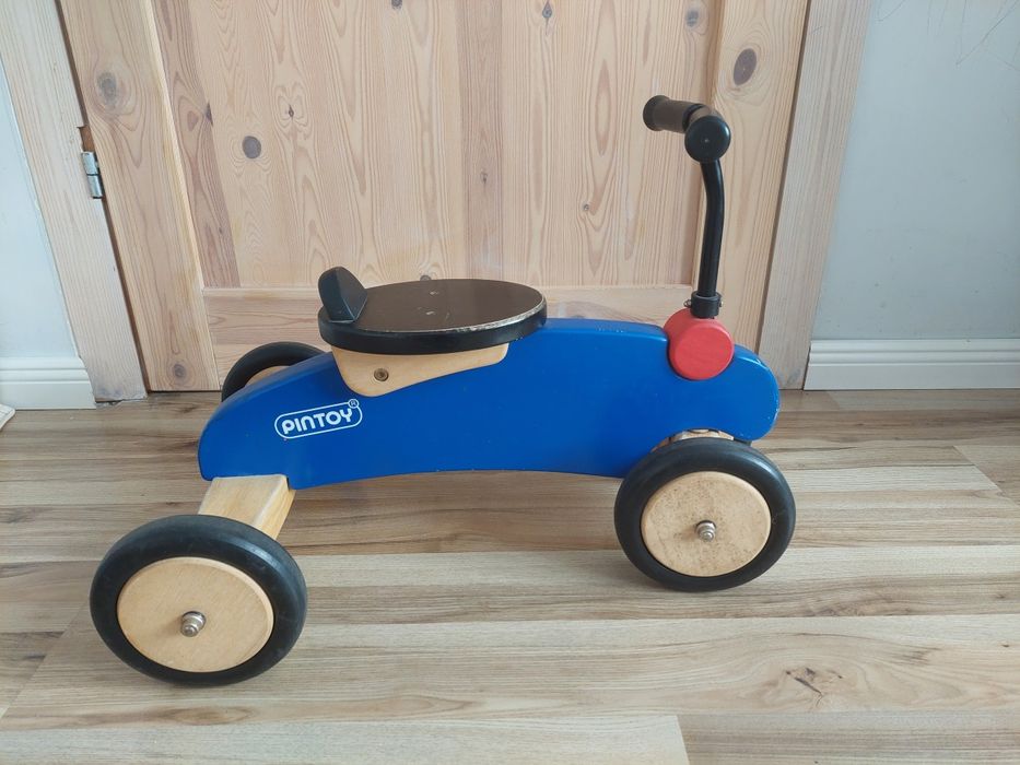 Jeździk drewniany Pintoy