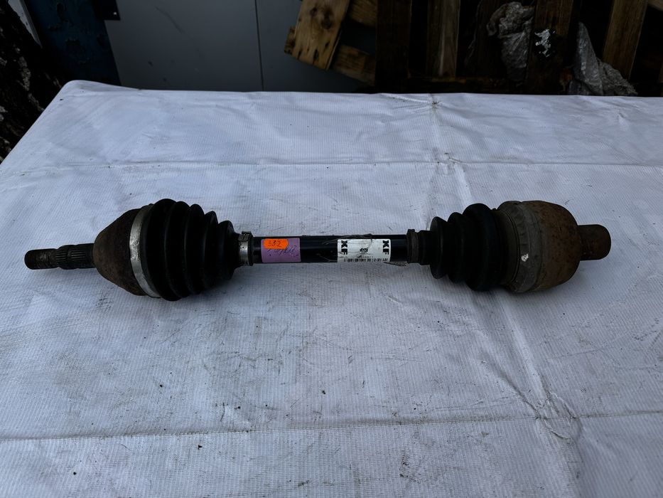 Полуось передняя правая Opel Zafira B