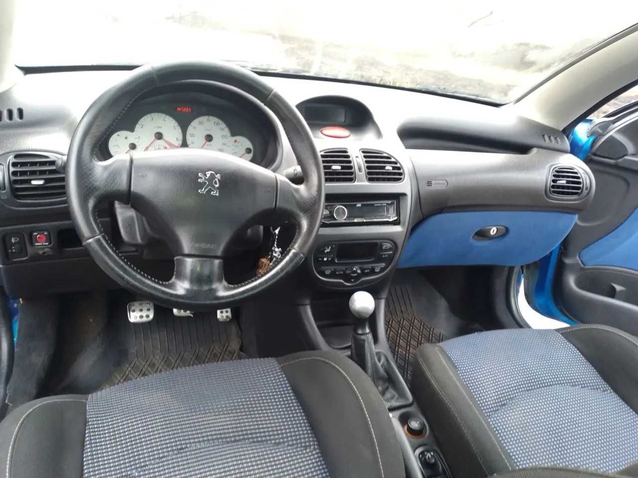 Peugeot 206 2003