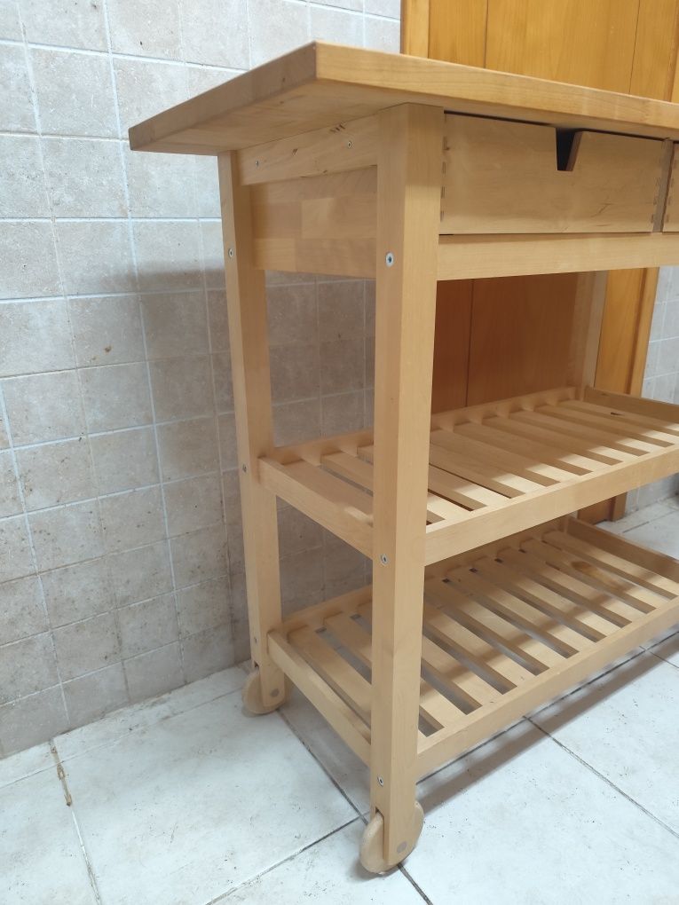 Móvel de apoio de cozinha