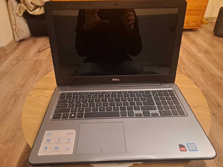 LAPTOP DELL INSPIRON 15 5567 i5-7200U Radeon R7 M445 LA-D801P