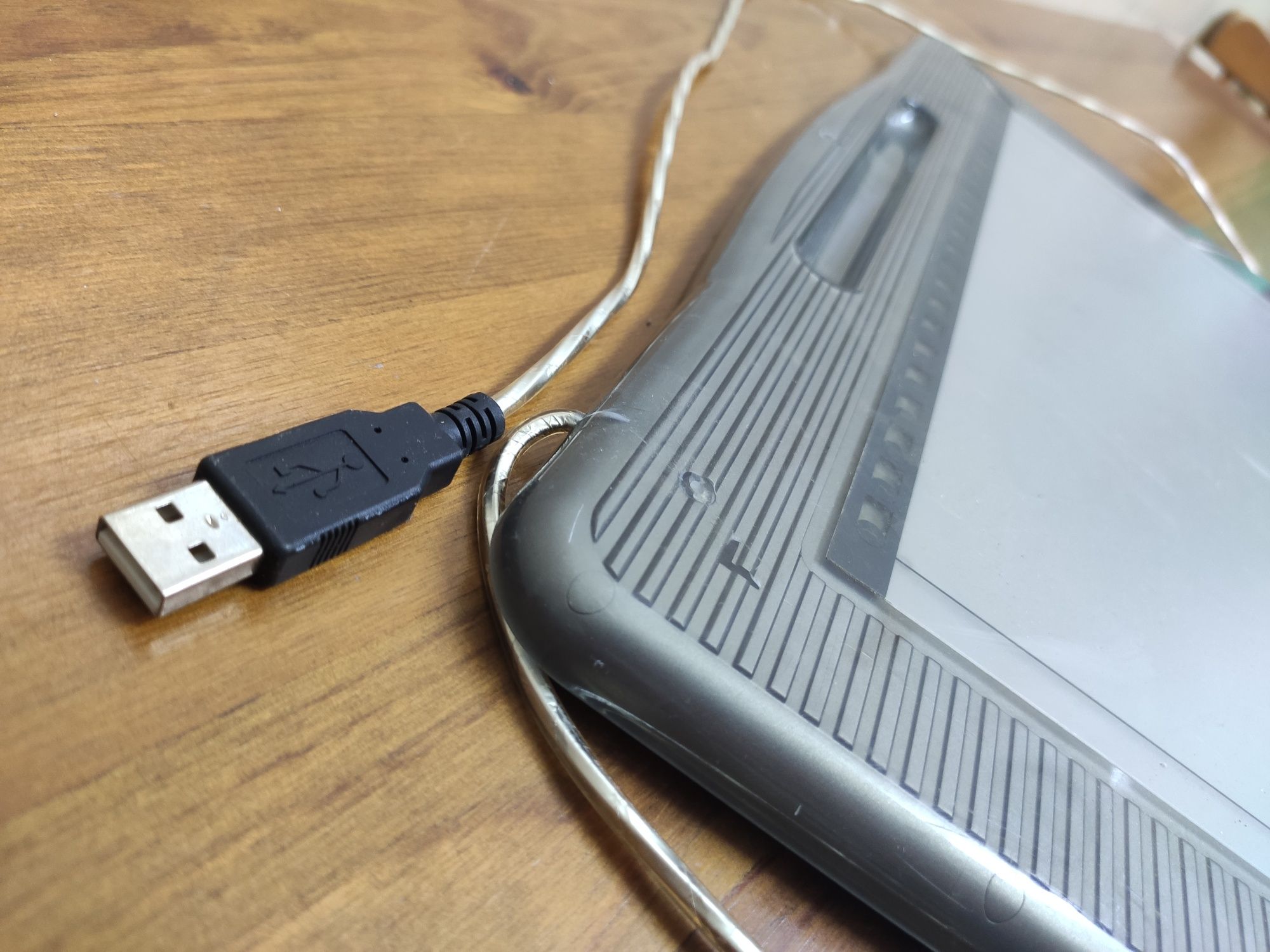 Trust TB-4200 Wireless Scroll Tablet Mesa digitalizadora
