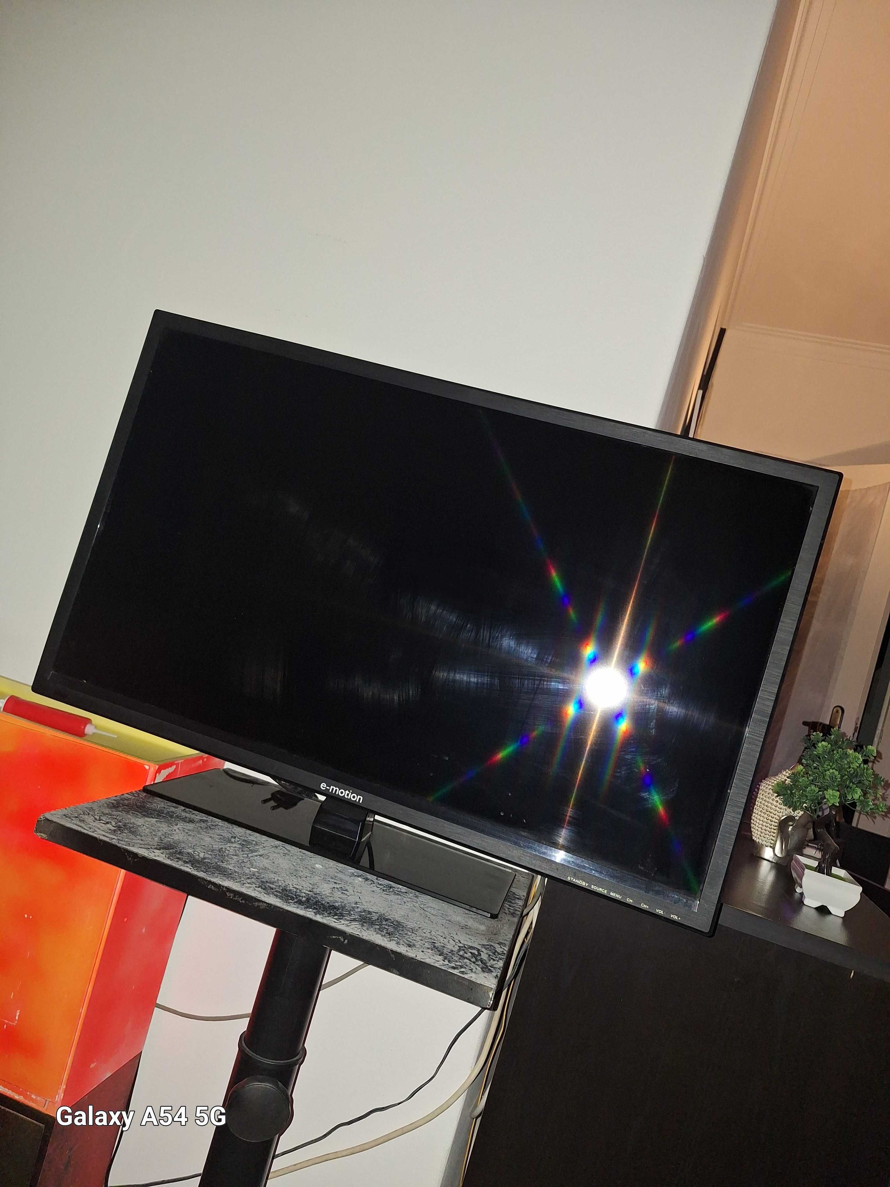 Televisão lcd como novo