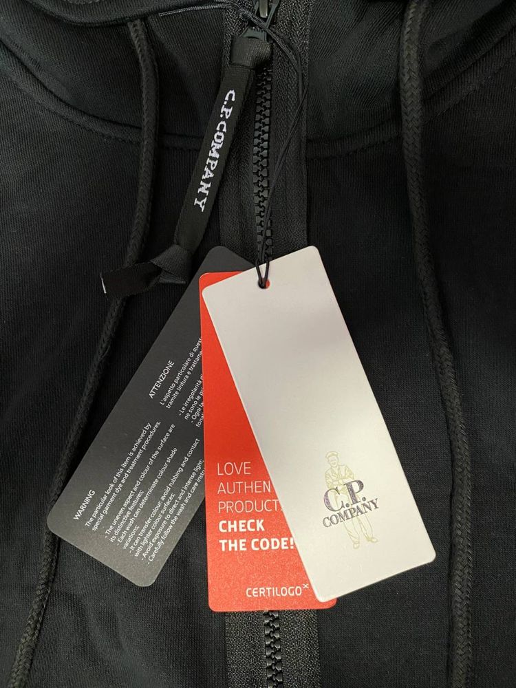 C.p company зипка с линзами зипхуди кофта