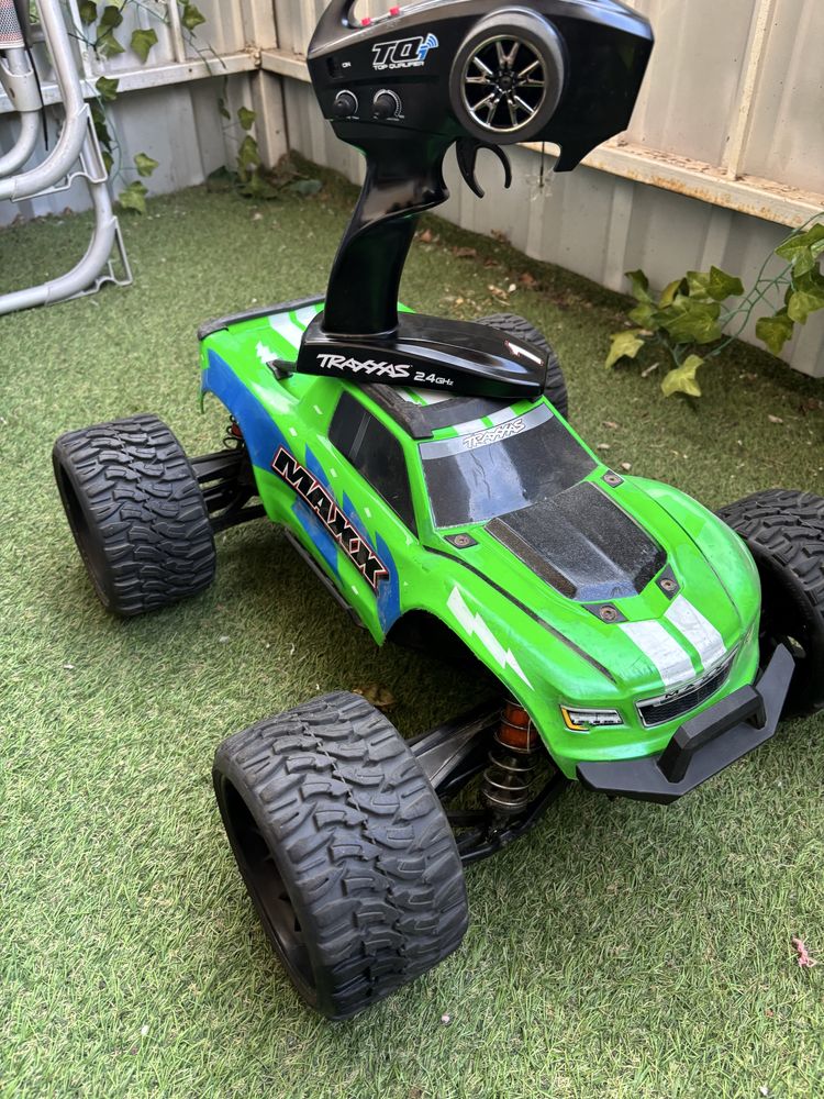 Traxxas Maxx 1/10 wide complete 6s