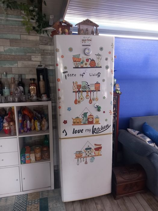 Ar condicionado e frigorífico