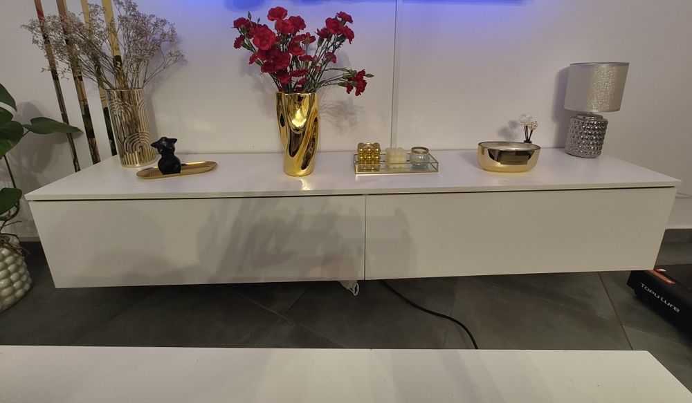 Szafka rtv biały połysk