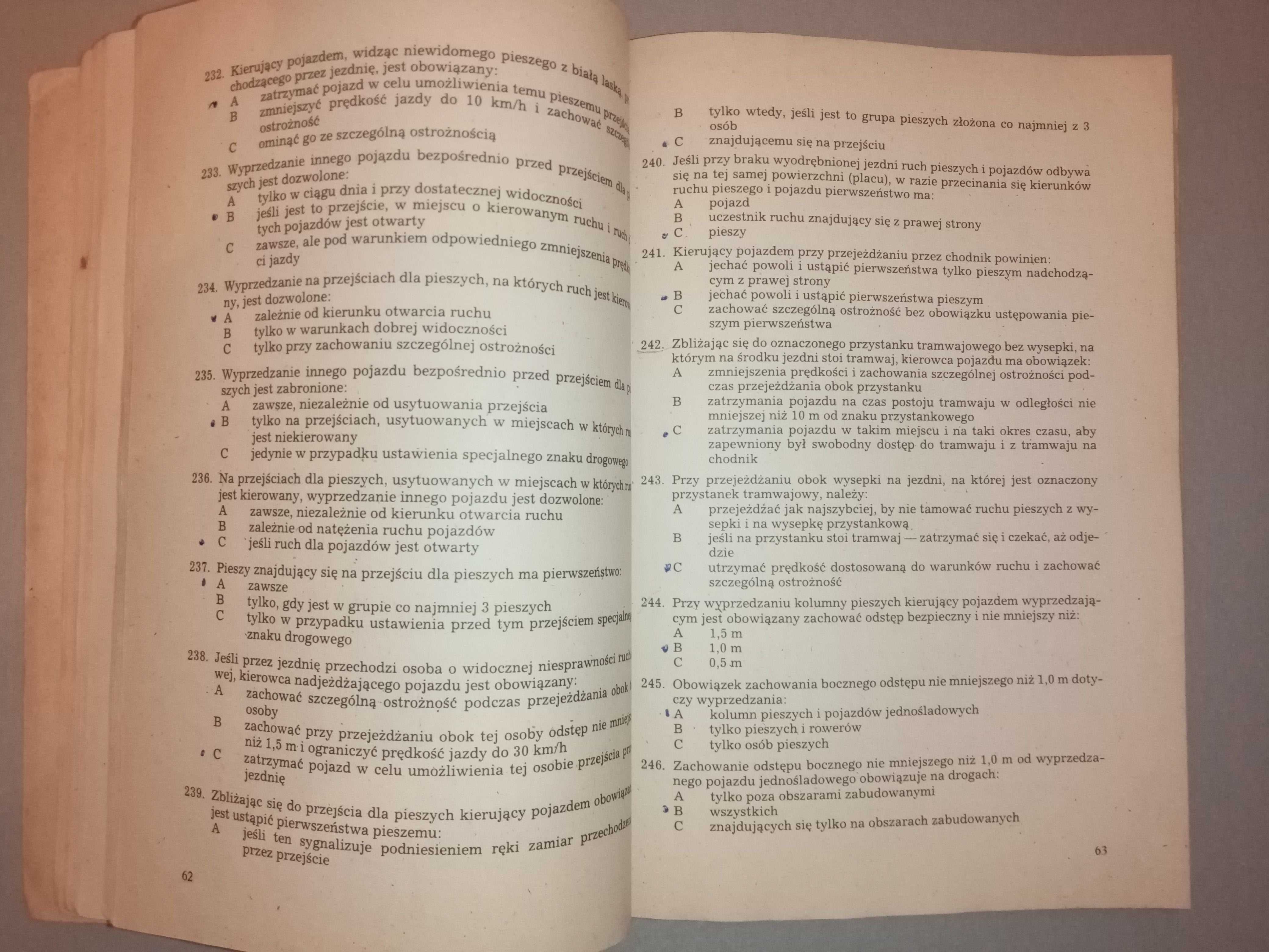 Pytania egzaminacyjne na prawo jazdy kategorii A lub B z 1989 r.