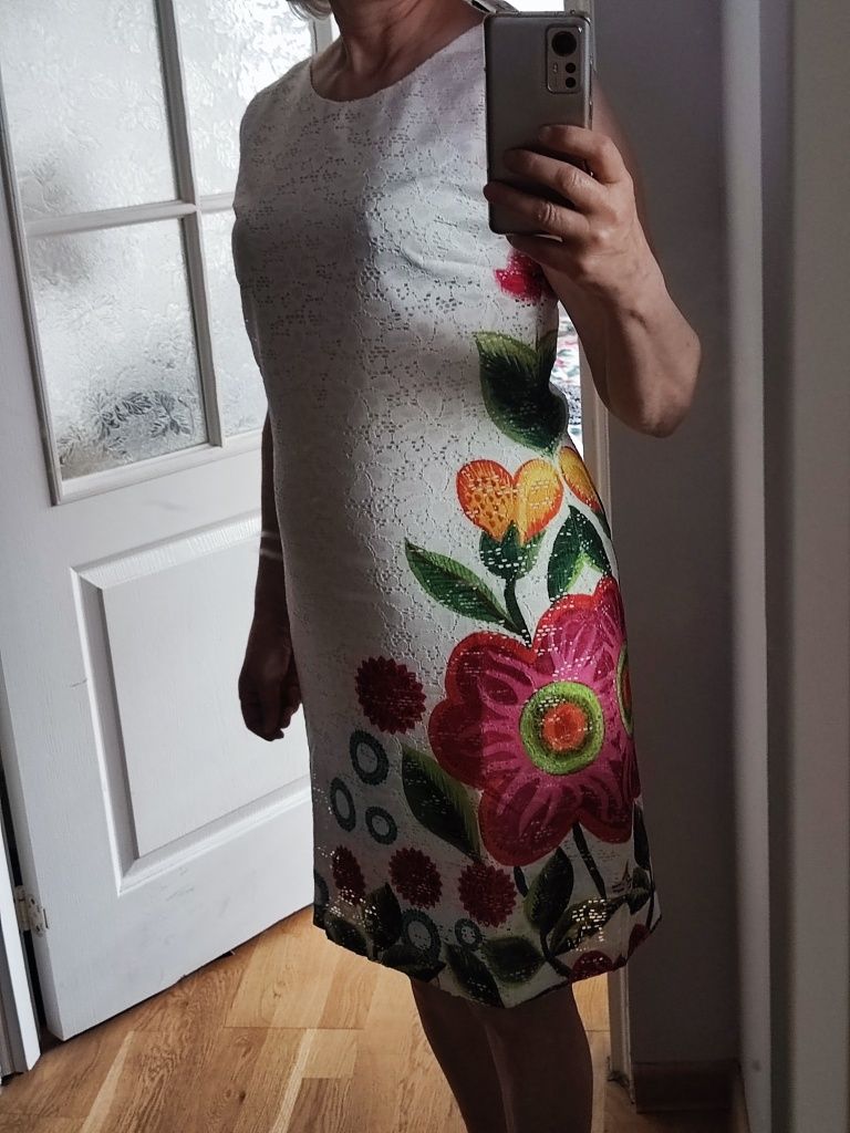 Sukienka marki Desigual