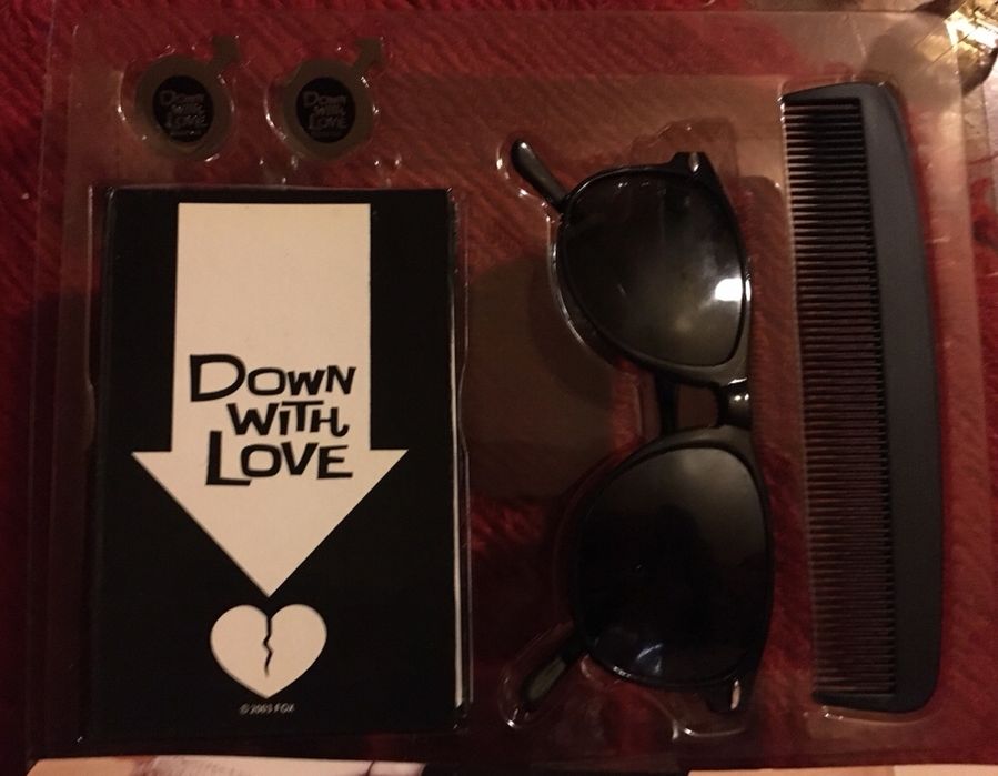 Kit Promocional Oficial de Down with Love