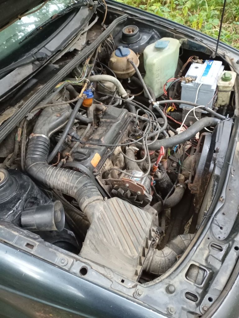 VOLKSWAGEN PASSAT. Бензин. Універсал.В Робочому Стані.Звоніть.Торг.