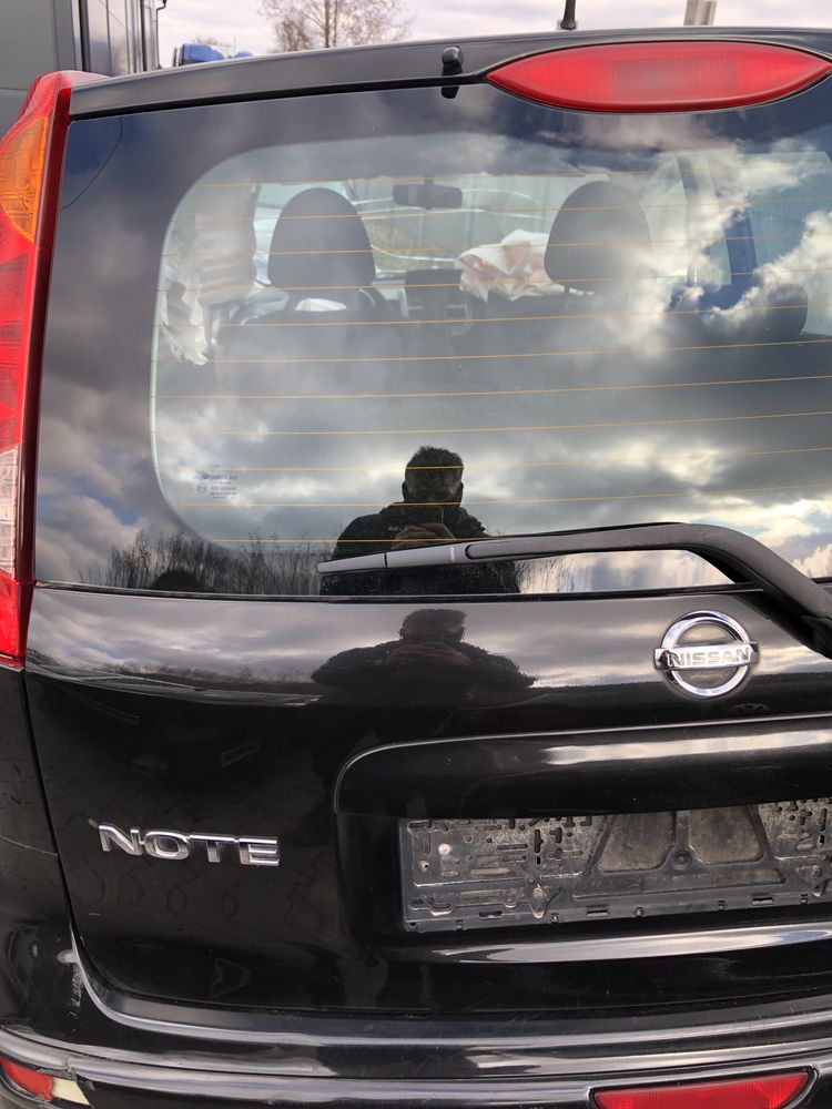 Klapa tył tylna bagażnika Nissan Note E11 Z11