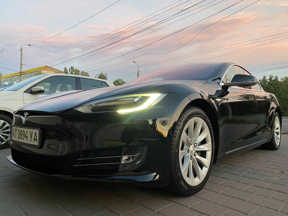 TESLA MODEL S ( Европа ) Рестайлінг 2018 рік