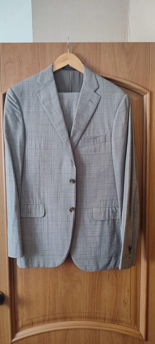 Костюм чоловічий Corneliani