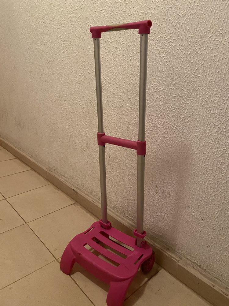 Vendo troley para menina