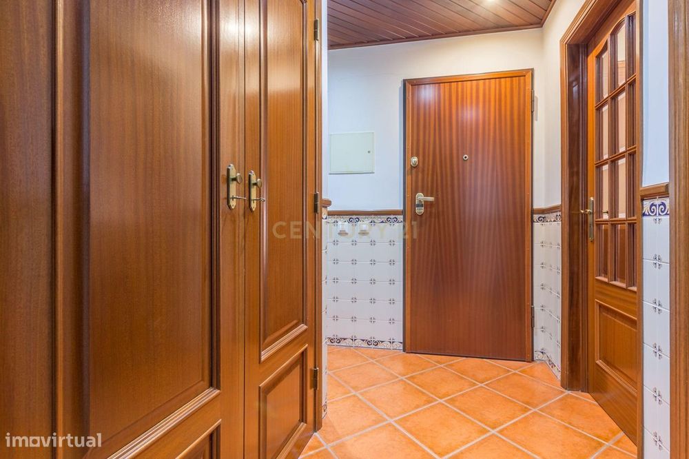 Apartamento T2 -  Baixa da Banheira