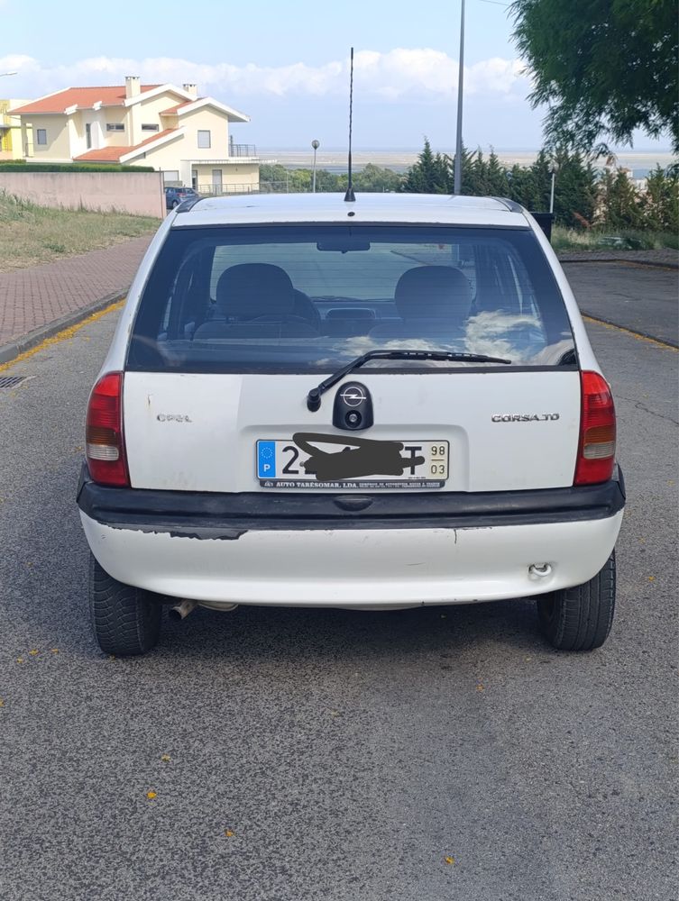 Opel corsa 1.5 TD 5 Portas (diesel)