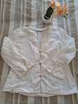 Blusa.  Sem marca.