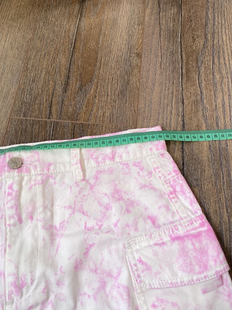 Brave Soul: Biało- różowa spódniczka mini wzór tie dye rozmiar M/L mod
