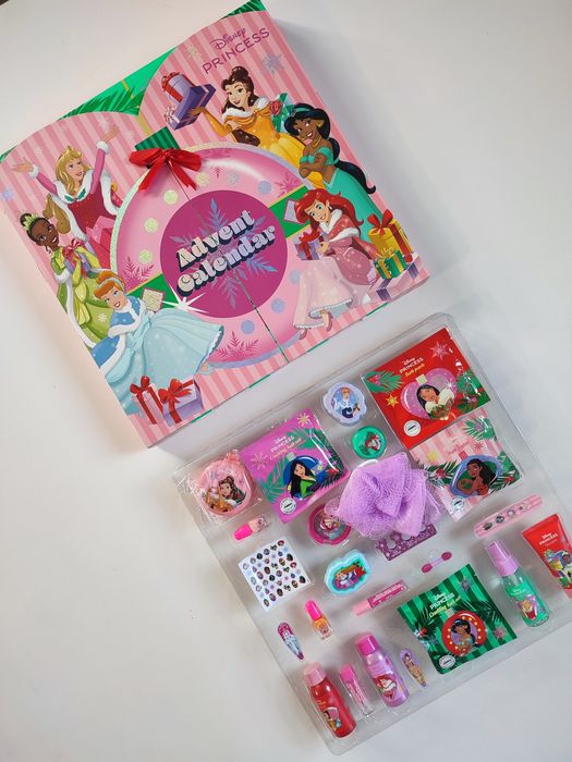 Адвент календар принцеси Дісней для дівчаток подарунок косметика