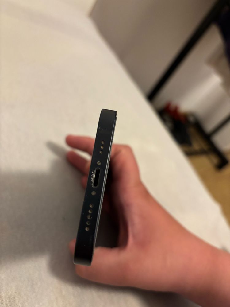 IPhone 12 idealny stan