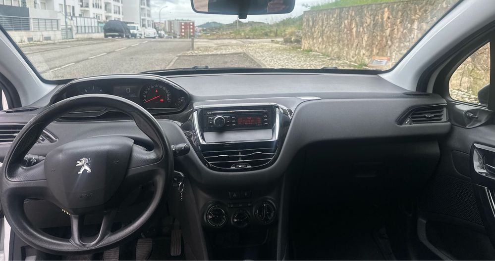 Peugeot 208 1.4hdi
