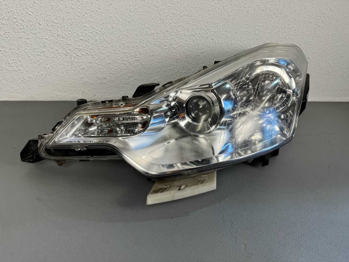 Citroen C-Crosser Lampa Przód Przednia Xenon Lewa Europa Stan BDB