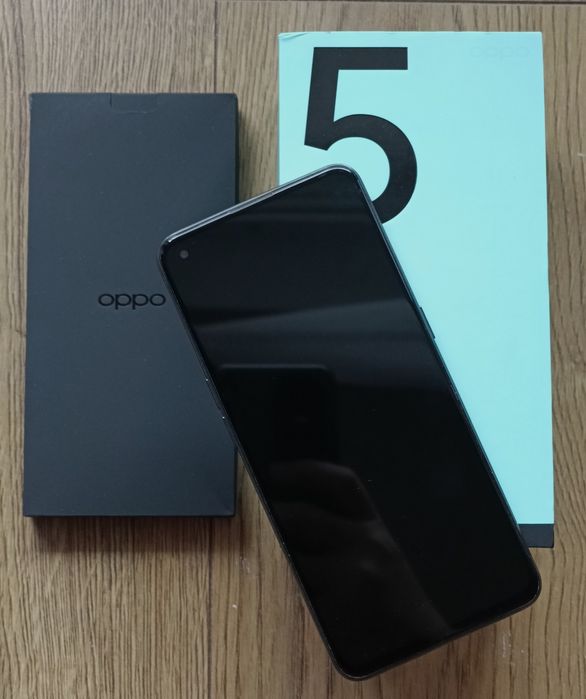 Oppo Reno 5 5G  wyświetlacz w idealnym stanie, pamięć 8/128, stan bdb