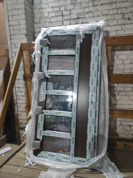 Двері вхідні металопластикові. Двері в Коломиї.