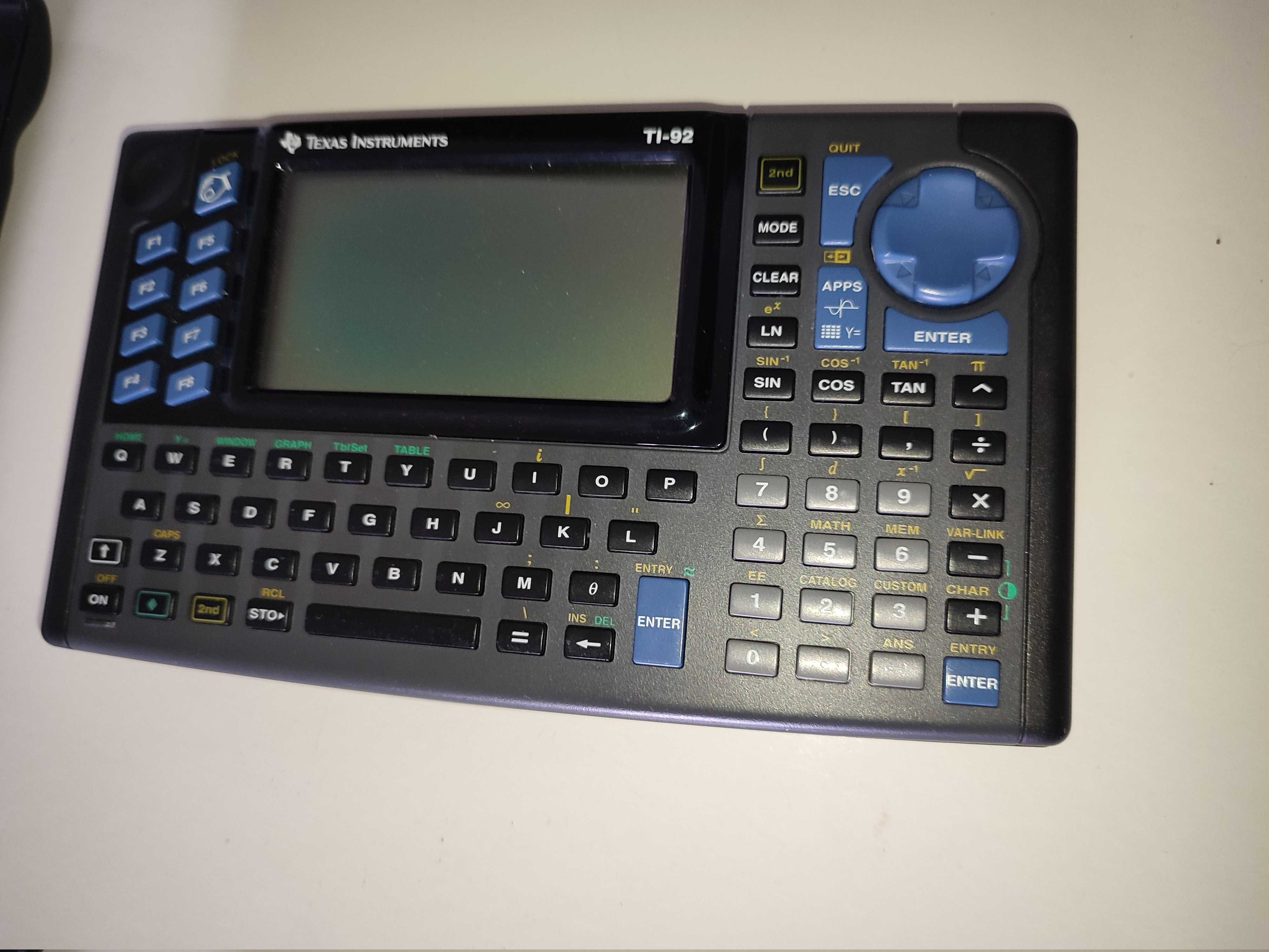 Kalkulator naukowy Texas Instruments TI-92 liceum szkoła dom studia