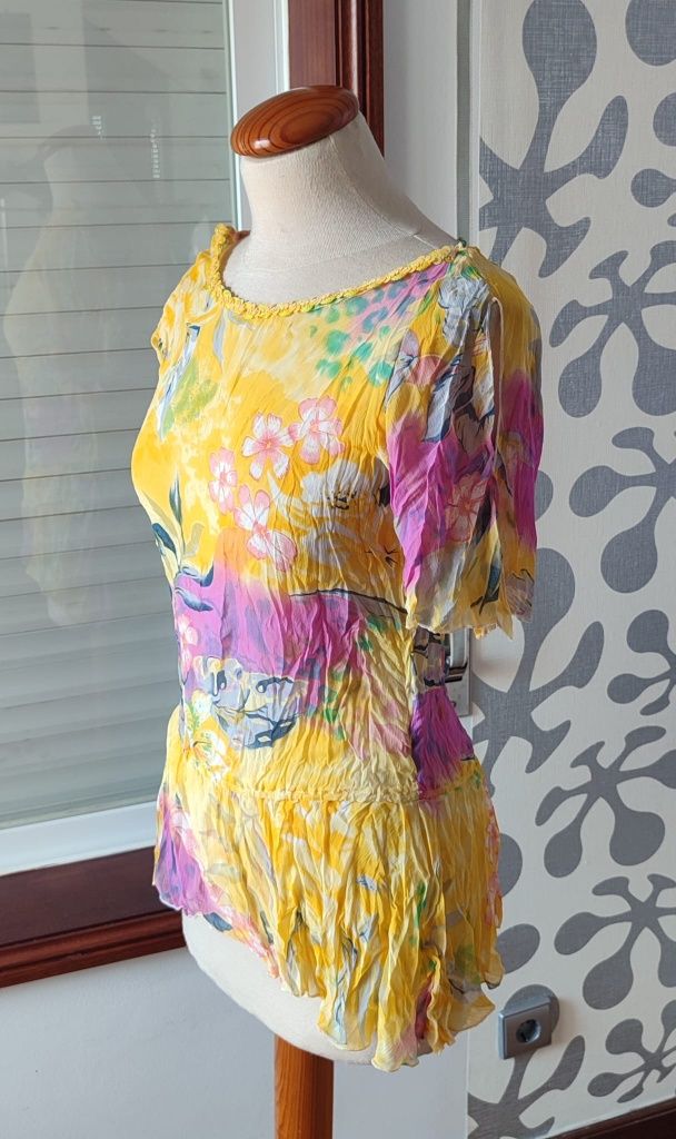 Blusas Smart Womem - Novo

- Amarelo ( M)
- Azul ( XXL)
- Rosa (L)

Os