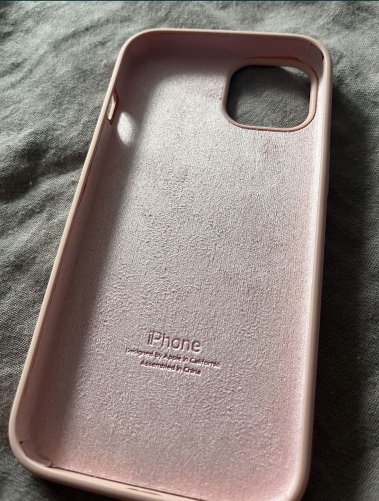 Чохли на iPhone 13 рожевий