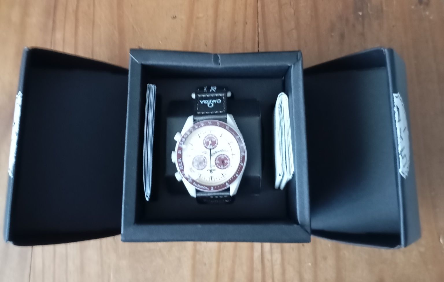 Relógio Omega Swatch mission to pluto