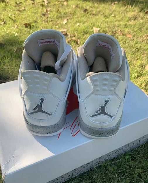 Jordan_4_Retro_White_Oreo R.37.5
