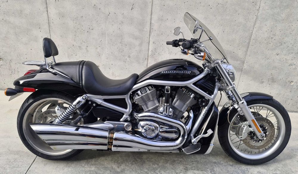 Harley Davidson V-ROD 1250 - VRSCAW 
38.000 kms – Ano 2007