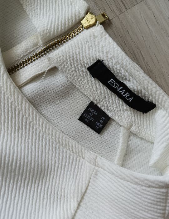 Esmara biała krótka sukienka tunika krótki rękaw 16/ 42