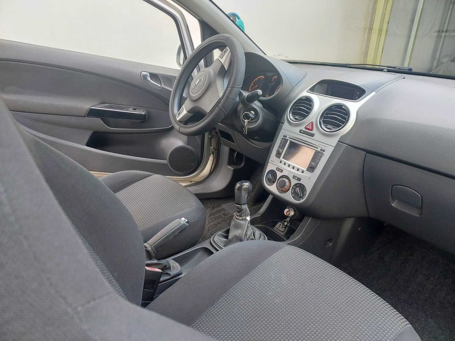 Carro opel corsa