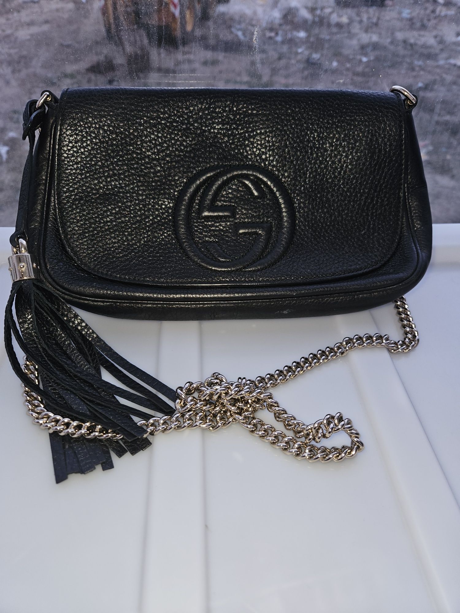 Bolsa gucci preta com documentos