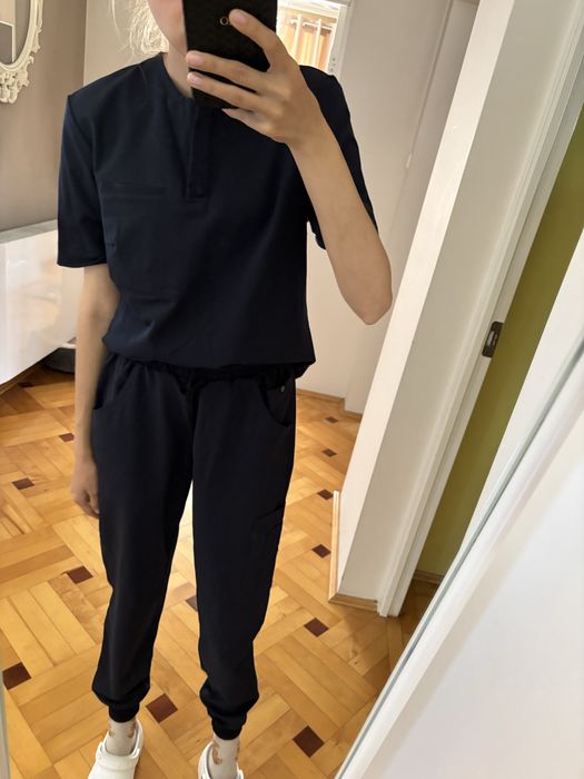 Scrubs granatowy medgical xs stan idealny