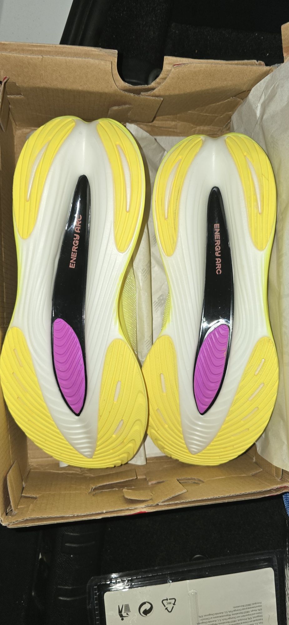 Tenis NB Fuelcell Elite V3 - 42