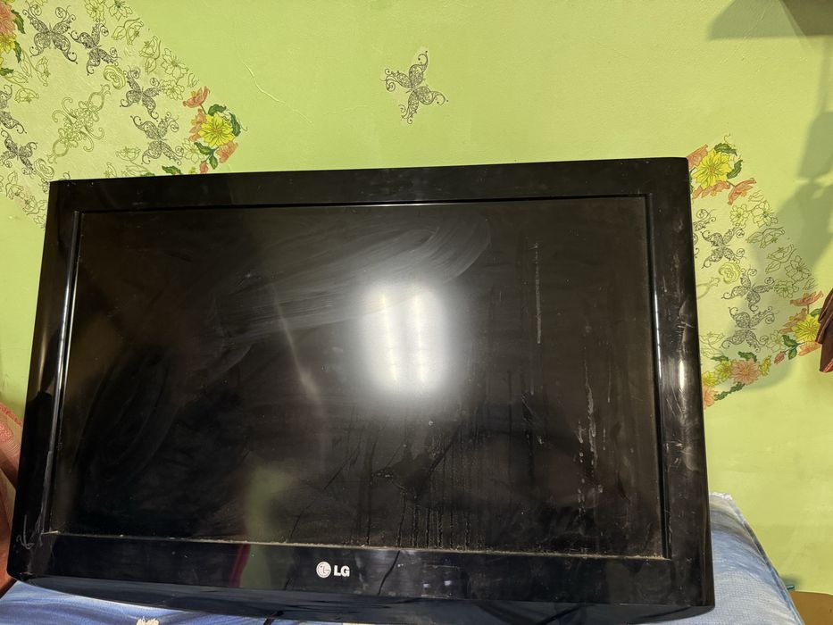 Телевізор LG 32LD320