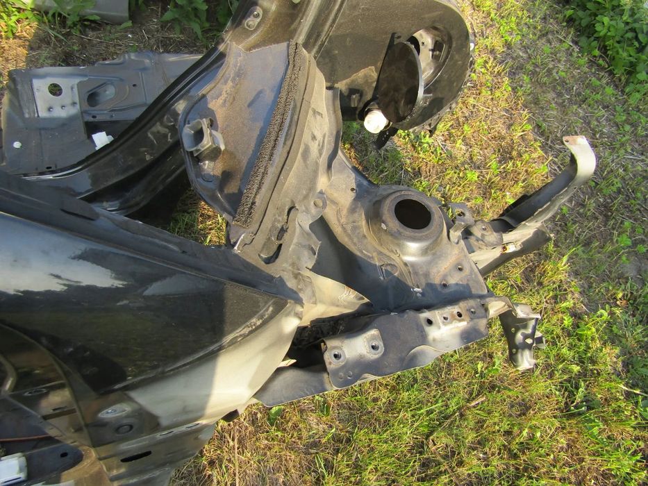 SUZUKI SWIFT MK7 IV  PRAWA STRONA PODŁUŻNICY PRZÓDNICY